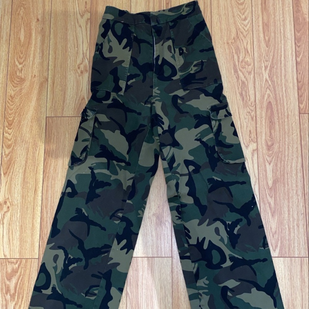 I.AM.GIA KAHKI CAMO PANTS